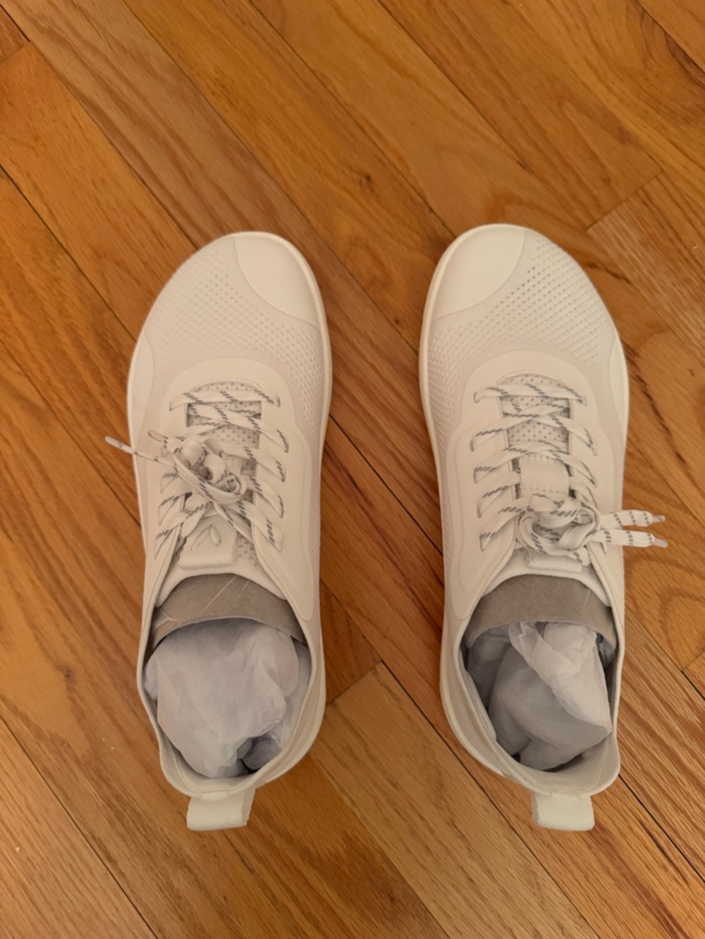 White Knit Casual Sneakers - Picture 3 of 6
